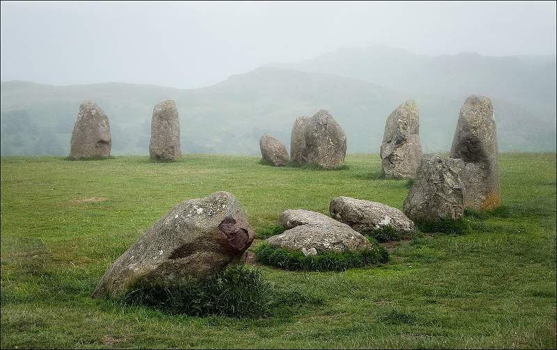 Castlerigg Early morning mist.jpg - Castlerigg Early Morning